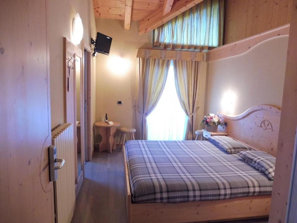 Hotel Valeria Ливиньо Экстерьер фото